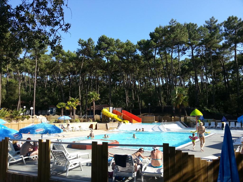 Océan Vacances - Camping Paradis Saint-Georges-de-Didonne Habitación foto