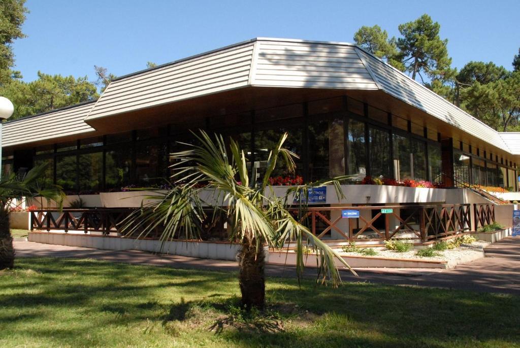 Océan Vacances - Camping Paradis Saint-Georges-de-Didonne Exterior foto