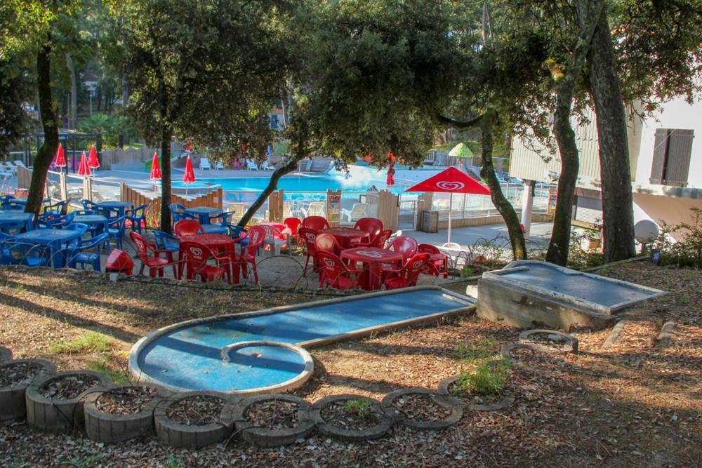 Océan Vacances - Camping Paradis Saint-Georges-de-Didonne Exterior foto